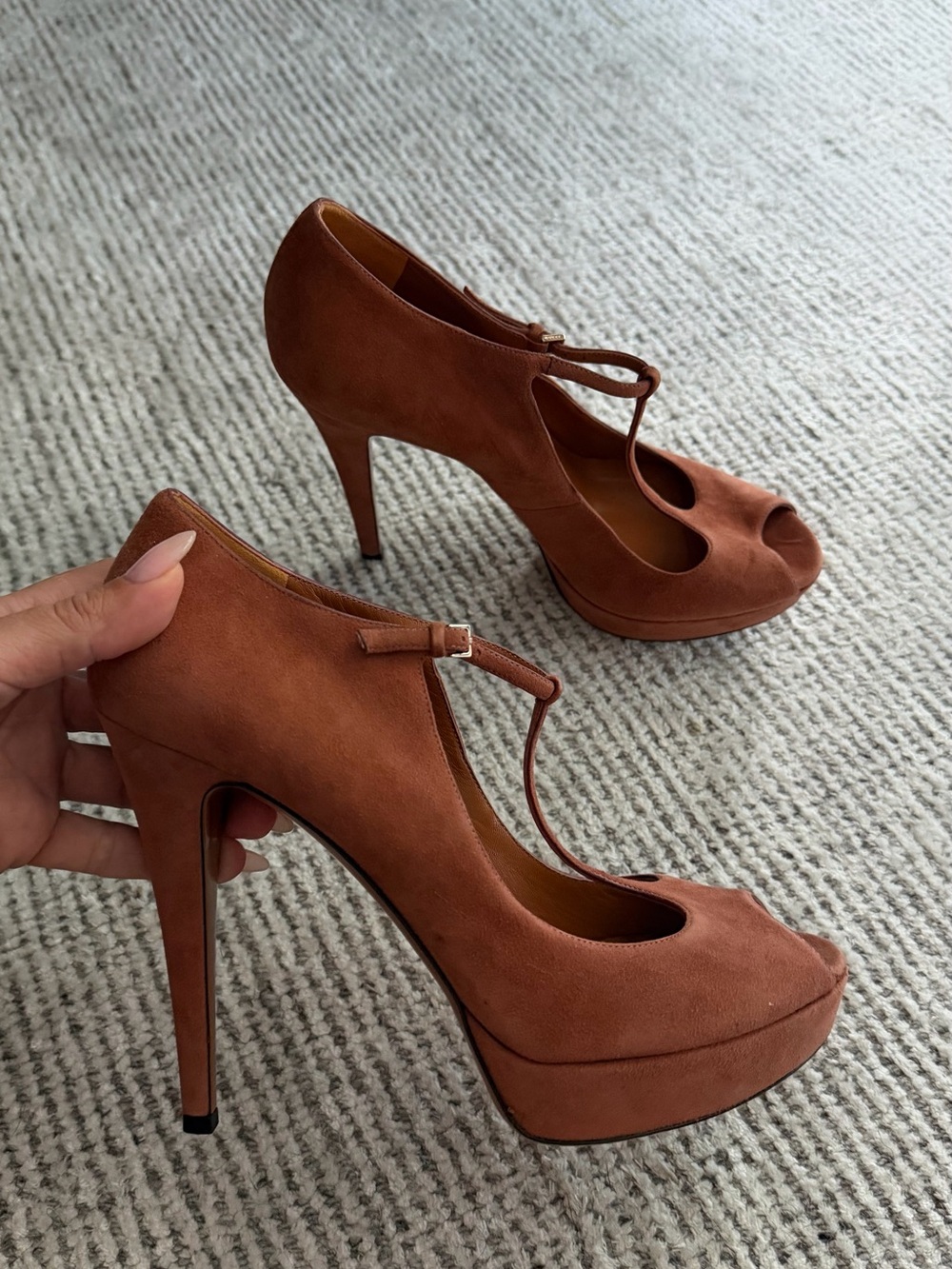 GUCCI Suede T-Strap Peep-Toe Platform Heels 120mm Betty 39 Mauve Rare